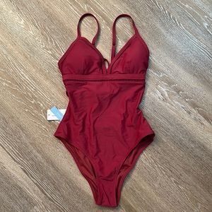 NWT CUPSHE- Novah Lace Up One piece Swimsuit Burgundy/Small